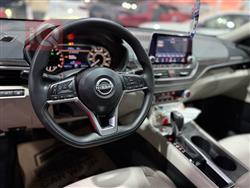 نيسان ألتيما